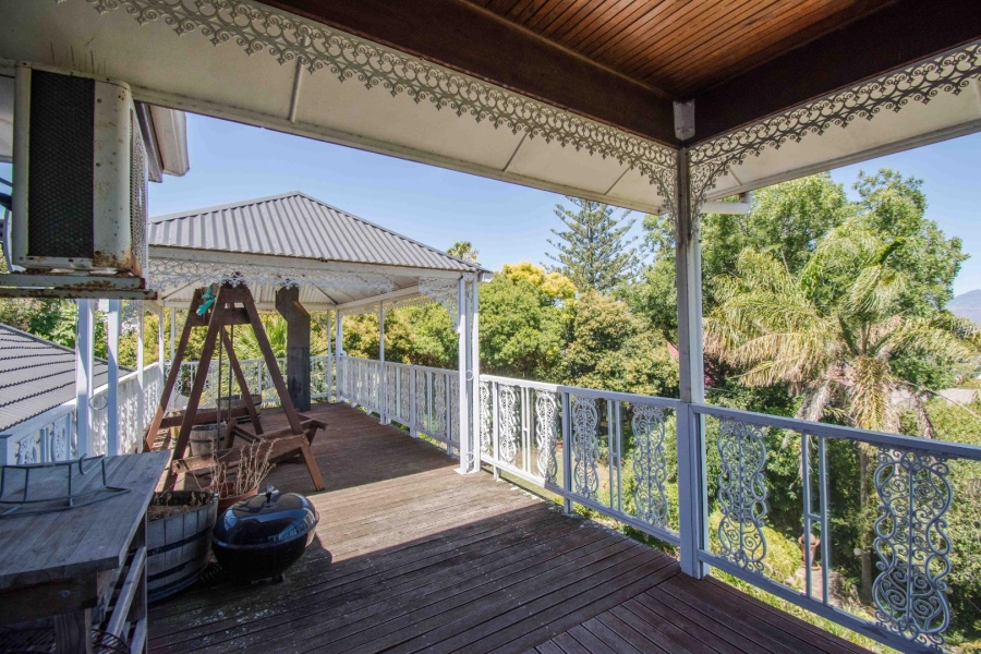 4 Bedroom Property for Sale in Heldervue Western Cape